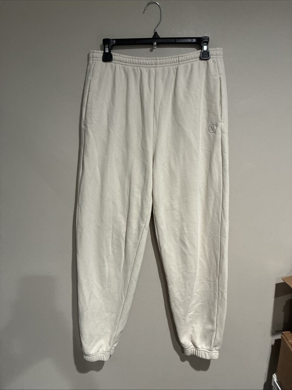 Vuori Sedona Sweatpant Joggers Womens Logo Comfort Lounge Bone Beige Med